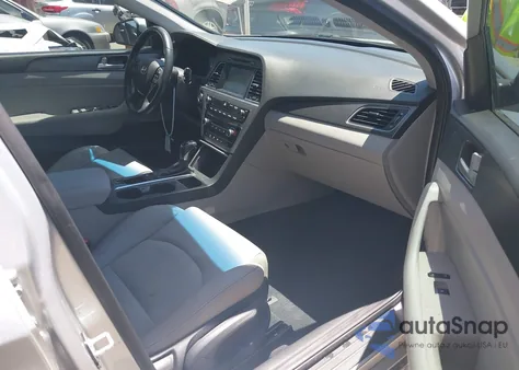 2017 Hyundai Sonata Sport z USA, uszkodzony, nr VIN 5NPE34AFXHH584008